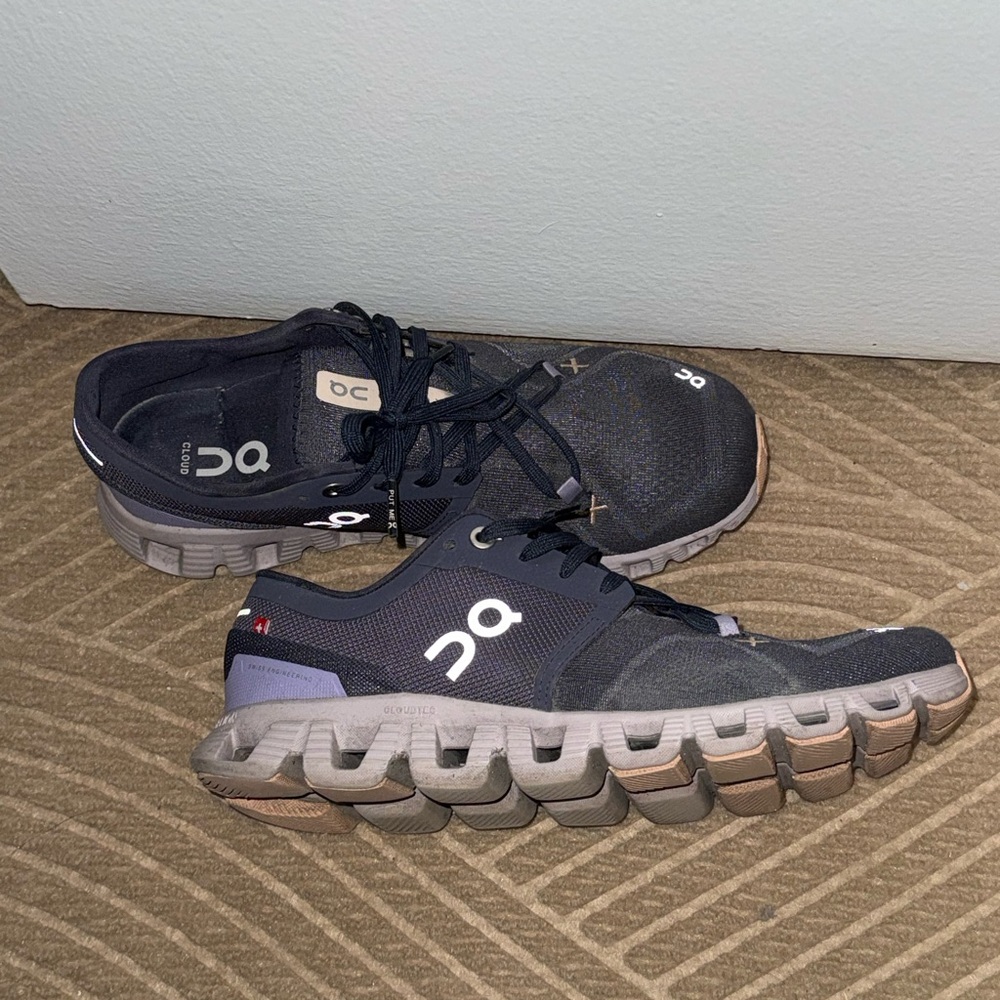 SOLD On Cloud X. Women’s 8.  Black and Grayish purple  Athletic Shoes. Fair